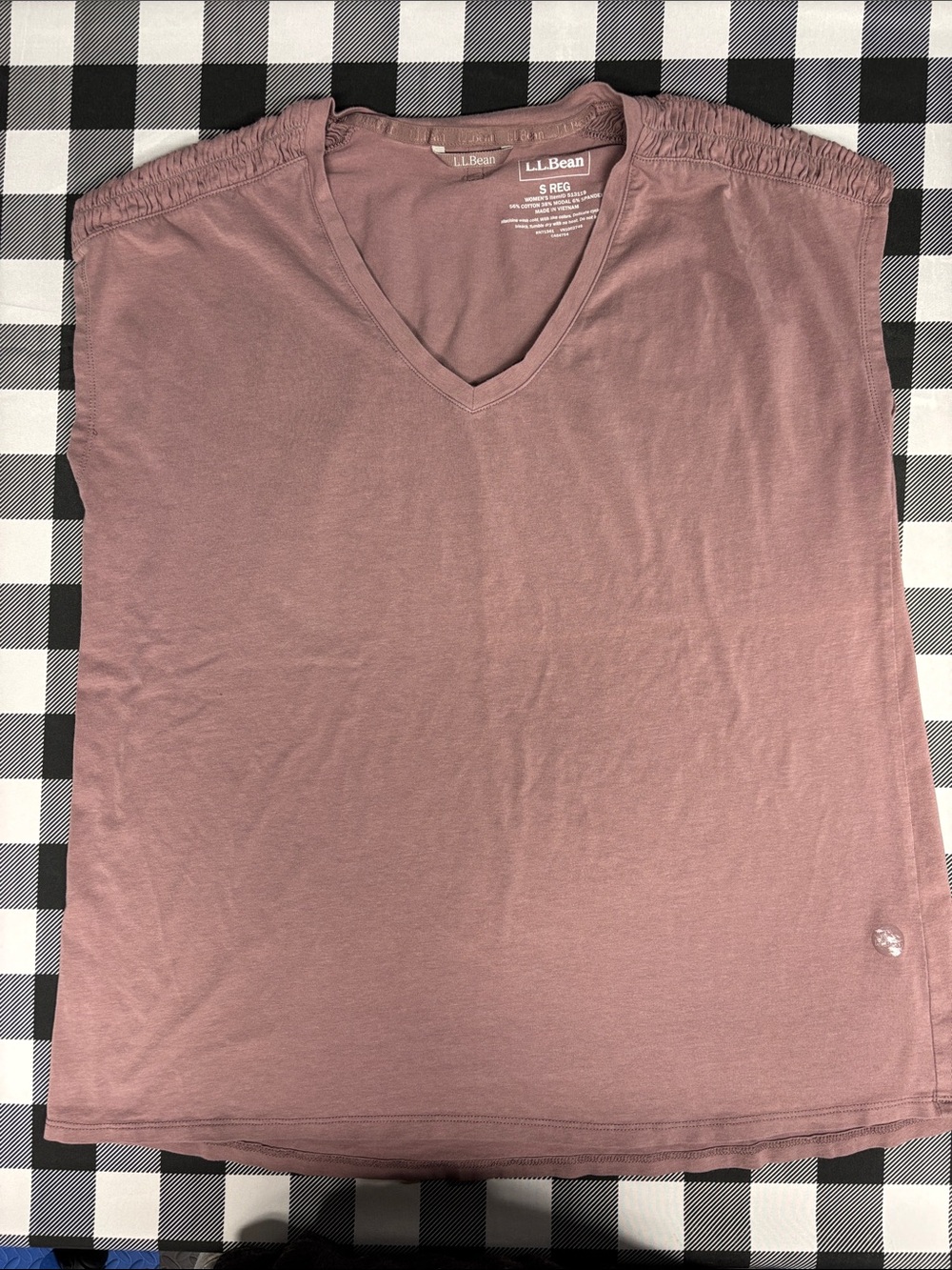 L.L. Bean V-Neck Tank Top in Mauve